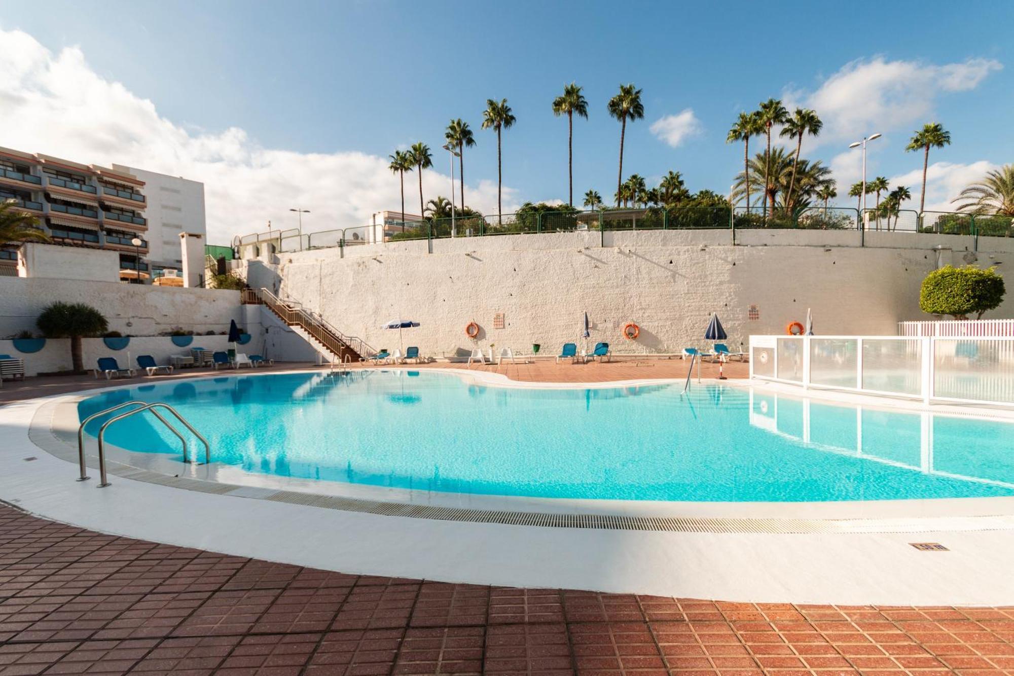 Serenity Yumbo - Europa Appartment 2Min Yumbo - 5Min From Beach - Wifi Free - Air Conditioner - Private Services - Free Welcome Book - Cohote Conserjeria Gran Canaria Playa del Ingles  Bagian luar foto