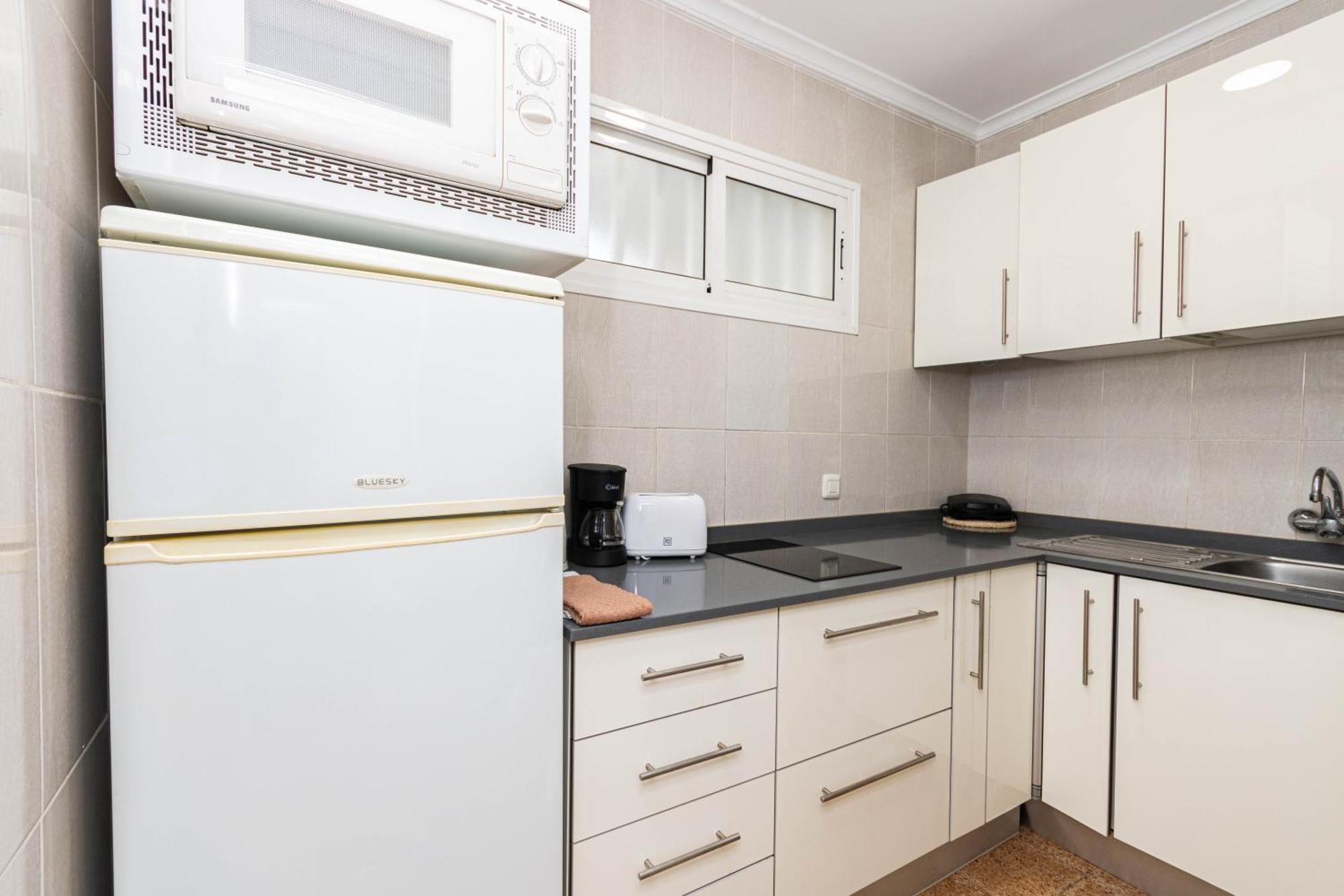Serenity Yumbo - Europa Appartment 2Min Yumbo - 5Min From Beach - Wifi Free - Air Conditioner - Private Services - Free Welcome Book - Cohote Conserjeria Gran Canaria Playa del Ingles  Bagian luar foto